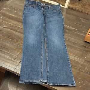 Old Navy Women's Straight Leg Jeans in Blue